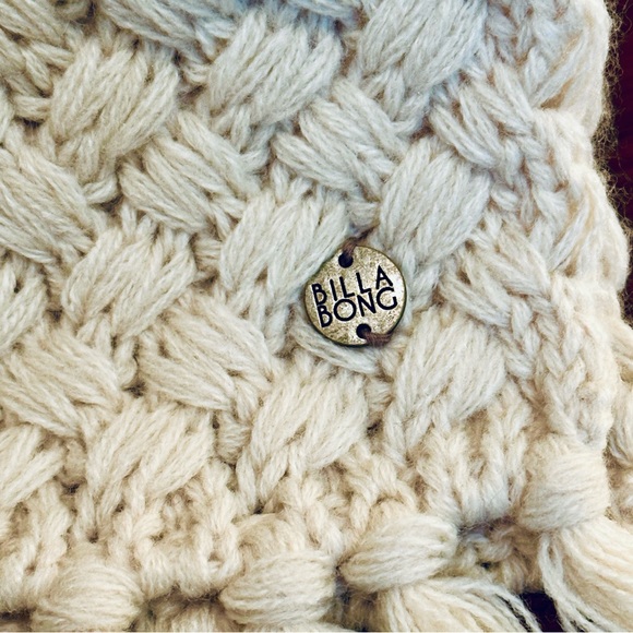 🌟3xHP🌟Billabong Cream Acrylic Diagonal Basketweave Fringed Scarf - Picture 2 of 9